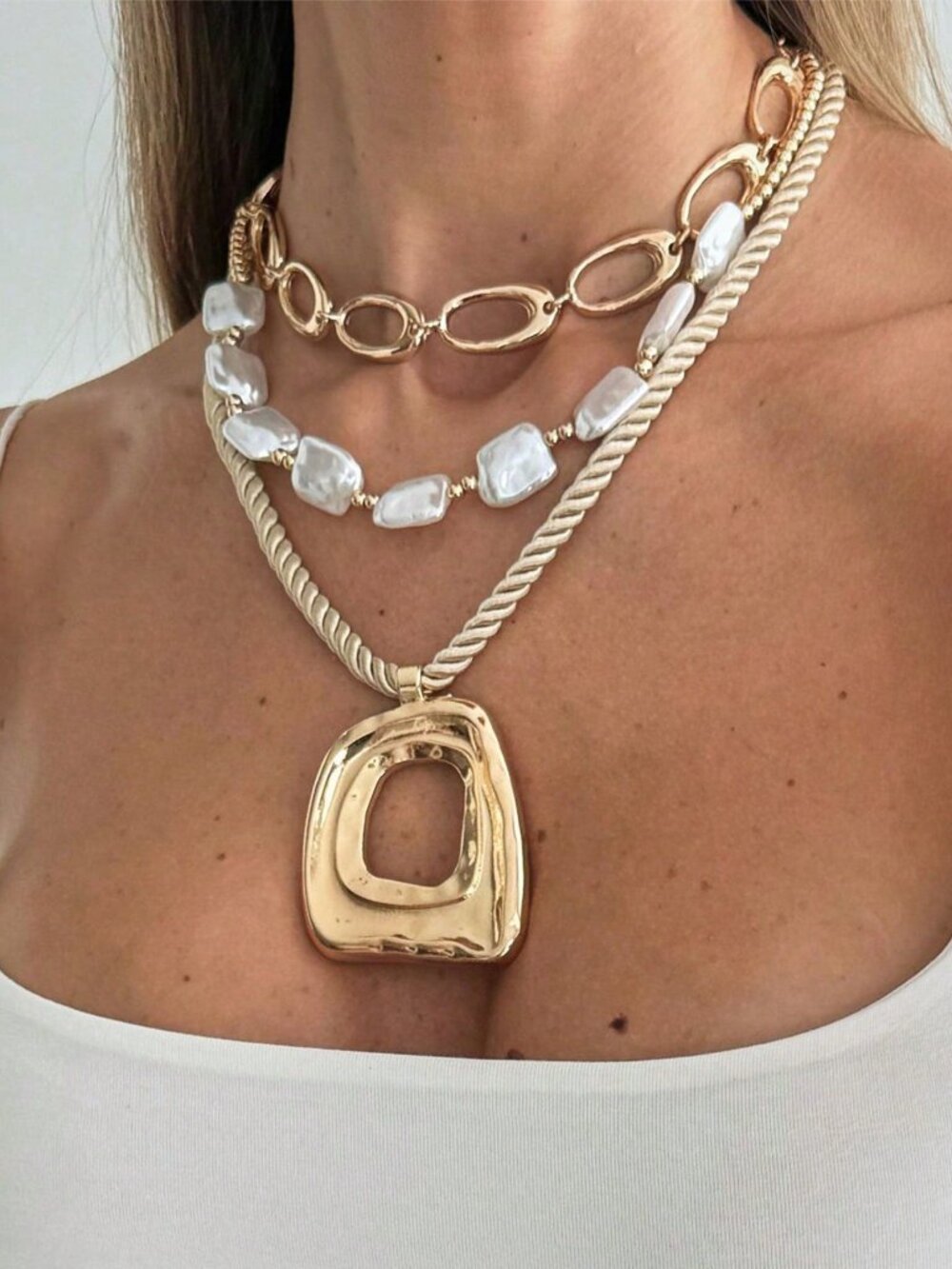 Multicolor Women's Hollow Square Pendant Necklace set - Picture 1 of 2